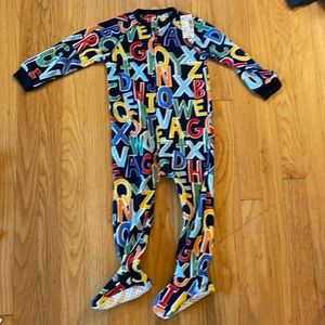 BNWT Children’s Place PJ Place zip up fleece footed pjs 2T never worn super soft